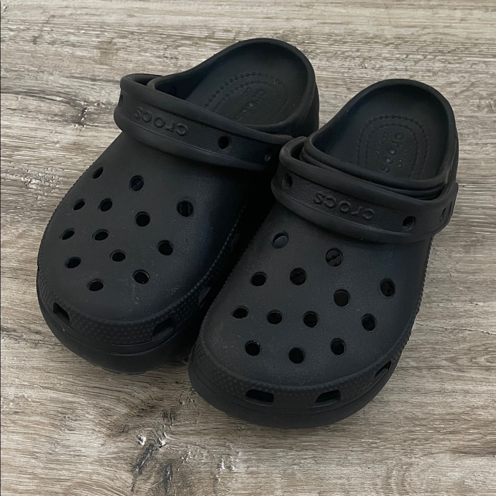 CROCS women’s Water Shoes - Black